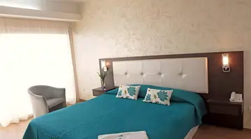 Poseidonia Beach Hotel