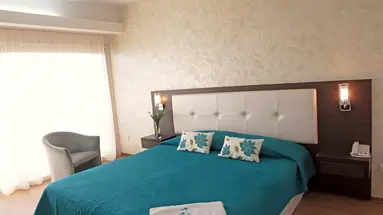 Poseidonia Beach Hotel