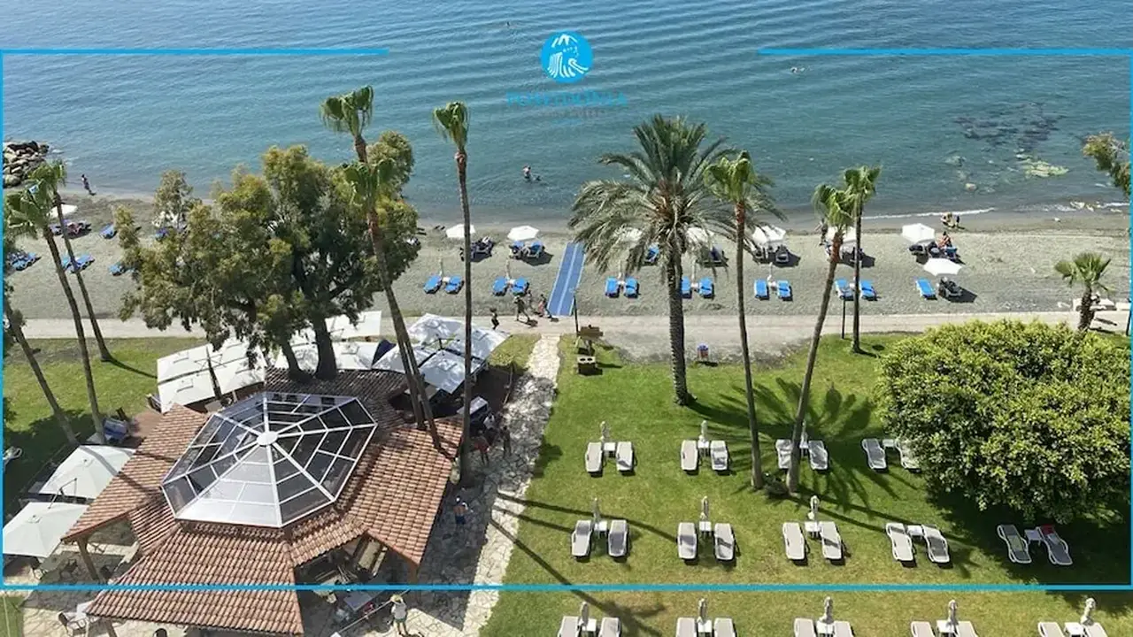 Poseidonia Beach Hotel