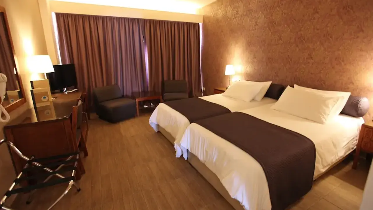 Poseidonia Beach Hotel