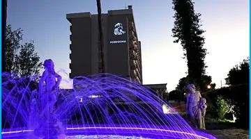 Poseidonia Beach Hotel