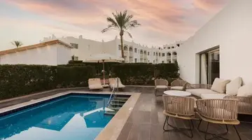 Posh Club by Sunrise Diamond Beach Resor