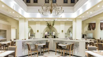 Posh Club by Sunrise Diamond Beach Resor