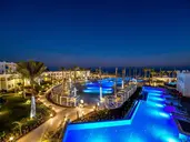 Posh Club by Sunrise Diamond Beach Resor