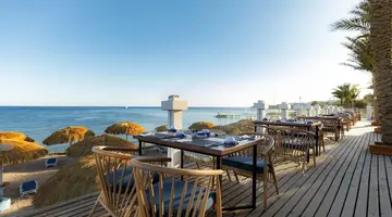 Posh Club by Sunrise Diamond Beach Resor