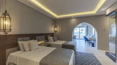 POSH CLUB BY SUNRISE GRAND SELECT DIAMOND BEACH RESORT