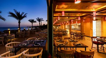 POSH CLUB BY SUNRISE GRAND SELECT DIAMOND BEACH RESORT