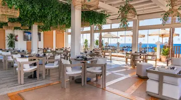 POSH CLUB BY SUNRISE GRAND SELECT DIAMOND BEACH RESORT