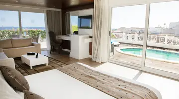 POSH CLUB BY SUNRISE GRAND SELECT MONTEMARE RESORT