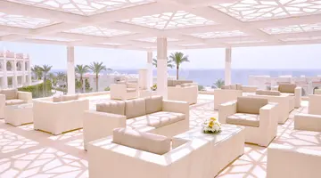 POSH CLUB BY SUNRISE GRAND SELECT MONTEMARE RESORT