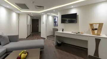 POSH CLUB BY SUNRISE GRAND SELECT MONTEMARE RESORT