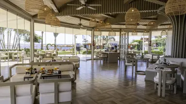 POSH CLUB BY SUNRISE GRAND SELECT MONTEMARE RESORT