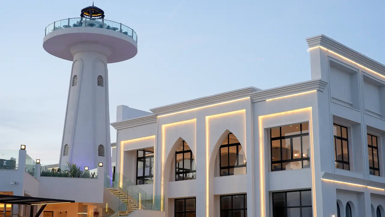POSH CLUB BY SUNRISE REMAL BEACH