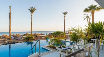POSH CLUB BY SUNRISE REMAL BEACH