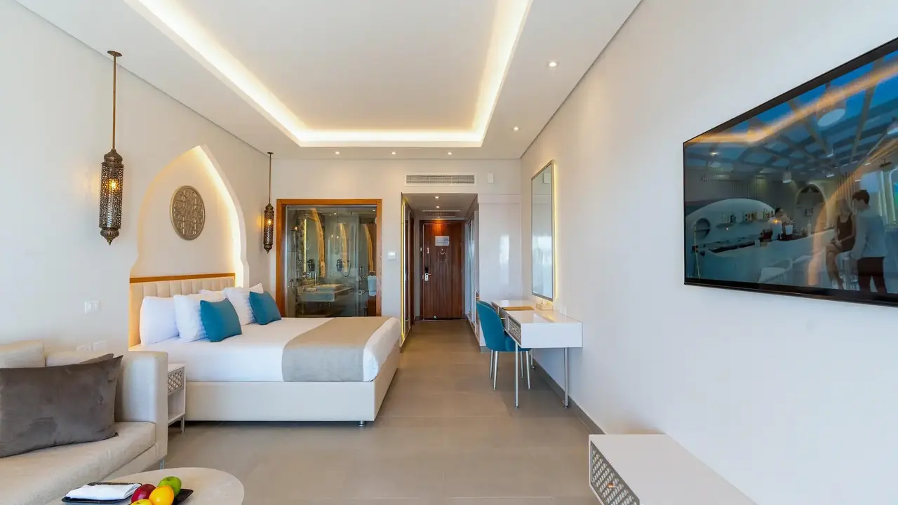 POSH CLUB BY SUNRISE REMAL BEACH