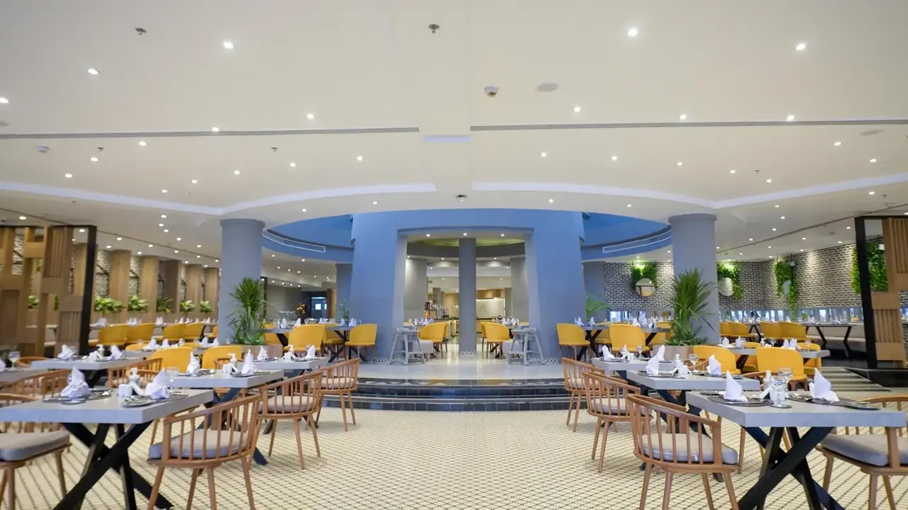 POSH CLUB BY SUNRISE REMAL BEACH