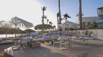 POSH CLUB BY SUNRISE REMAL BEACH