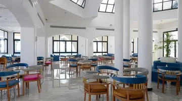 Posh Club by Sunrise Remal Beach