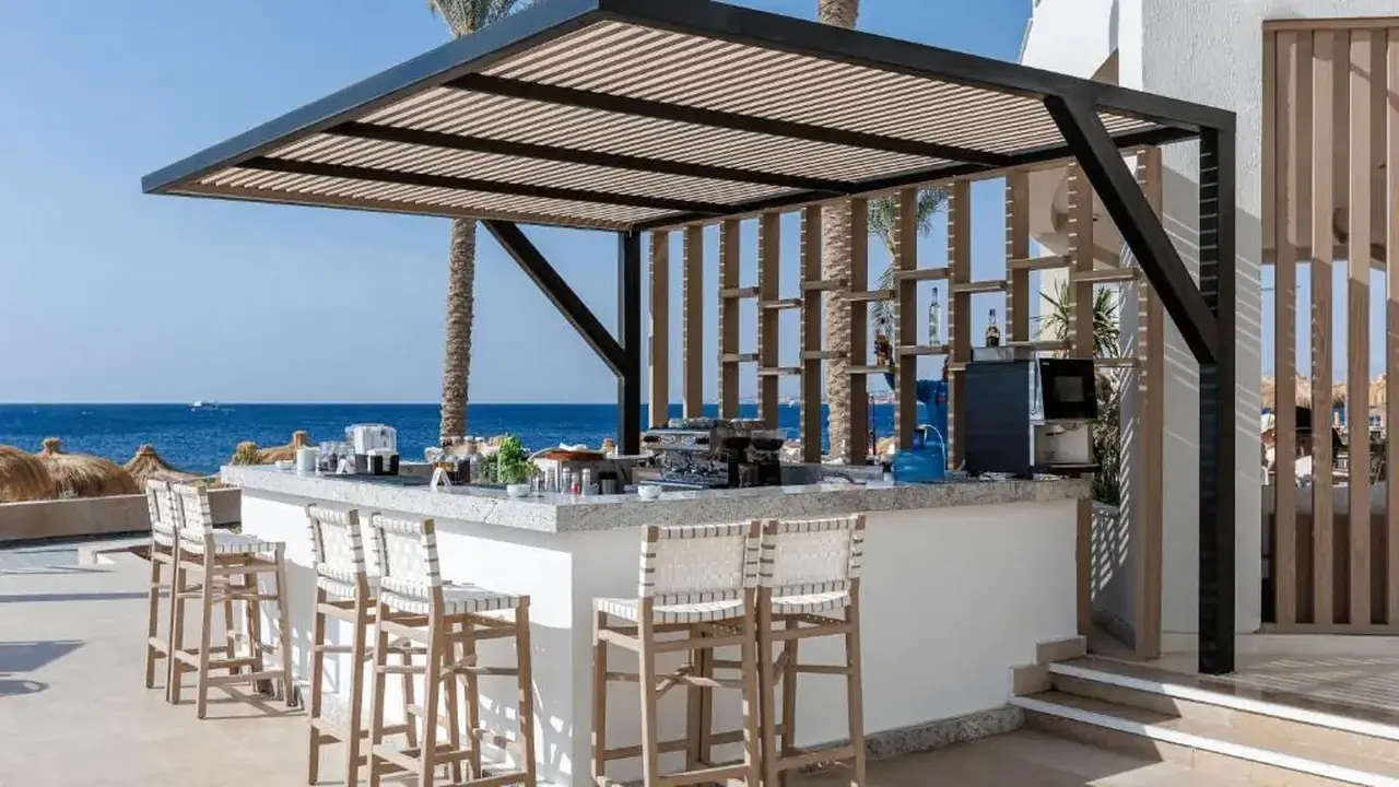 POSH CLUB BY SUNRISE REMAL BEACH