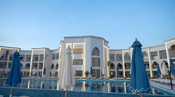 Posh Club by Sunrise Remal Beach
