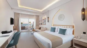 POSH CLUB BY SUNRISE REMAL BEACH