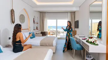 POSH CLUB BY SUNRISE REMAL BEACH
