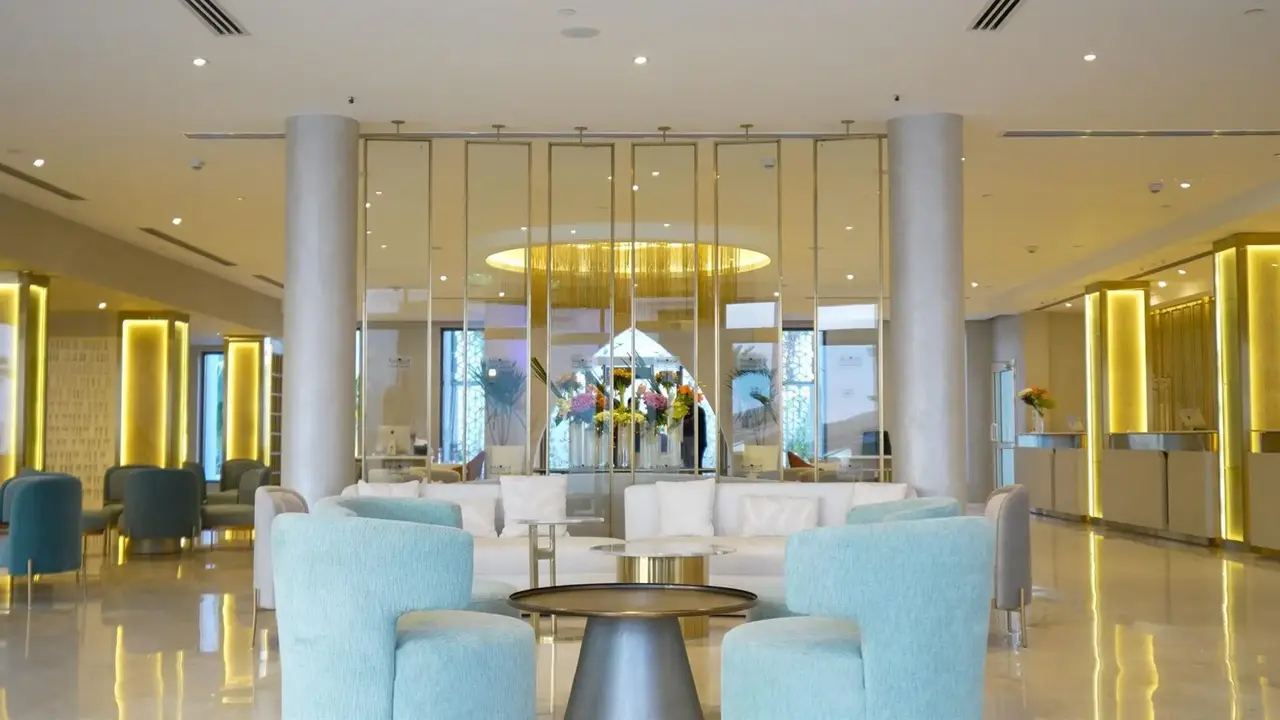 Posh Club by Sunrise Remal Beach