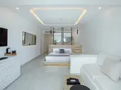POSH CLUB BY WHITE HILLS