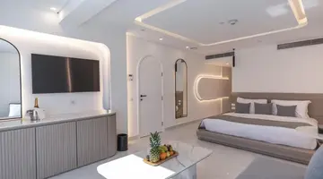POSH CLUB BY WHITE HILLS