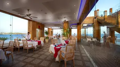 Posh Club Sunrise Arabian Beach Resort