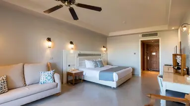 Posh Club Sunrise Arabian Beach Resort