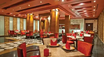 Posh Club Sunrise Arabian Beach Resort
