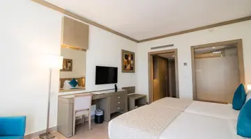 Posh Club Sunrise Montemare Resort