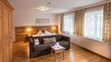 Posthaus Stubai & Smart