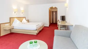 Posthotel Strengen am Arl
