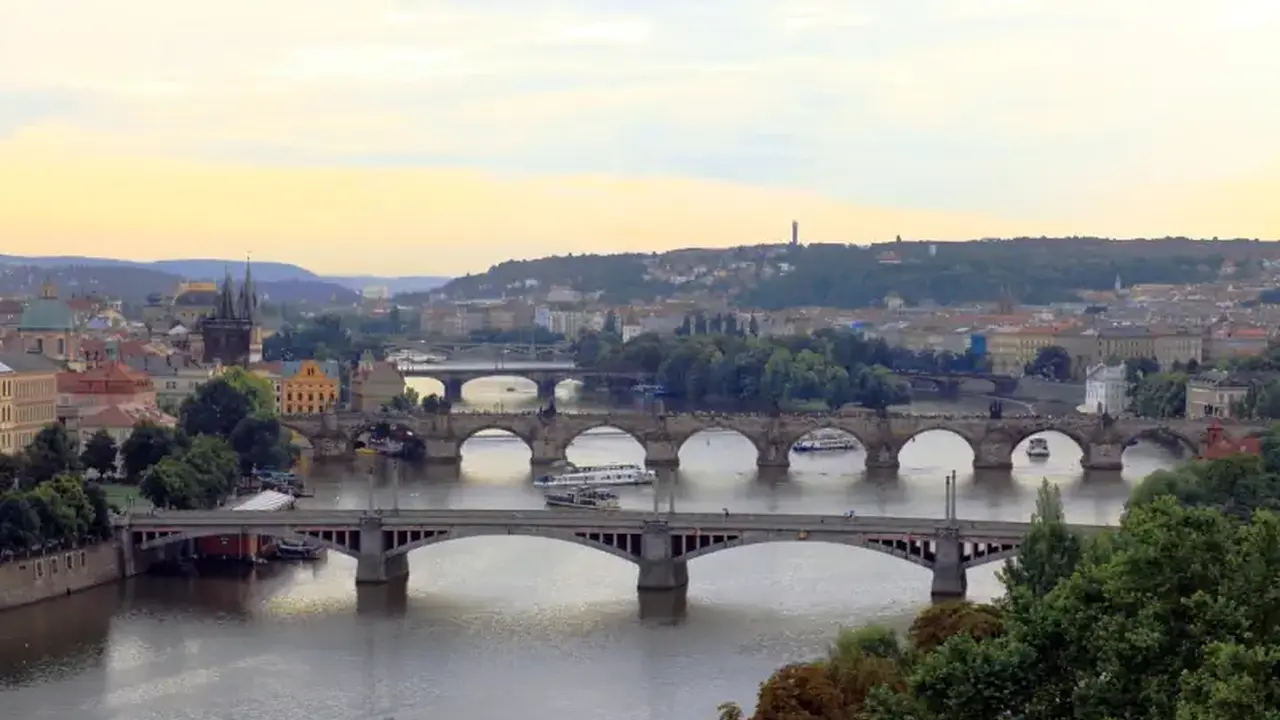 PRAGA - MIASTO NAD WEŁTAWĄ - 4 DNI
