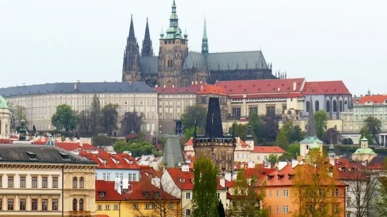 PRAGA - MIASTO NAD WEŁTAWĄ - 4 DNI