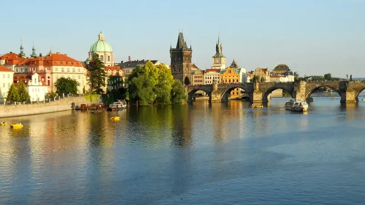 PRAGA - MIASTO NAD WEŁTAWĄ - 4 DNI