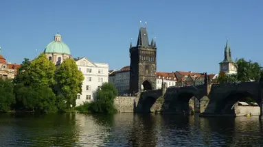 PRAGA - SAMOLOTEM - 4 DNI