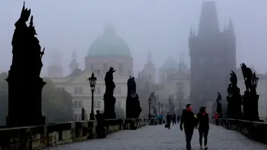 PRAGA - SAMOLOTEM - 4 DNI