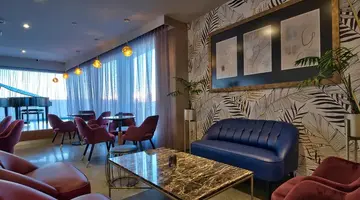 Preluna Hotel