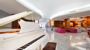 Preluna Hotel