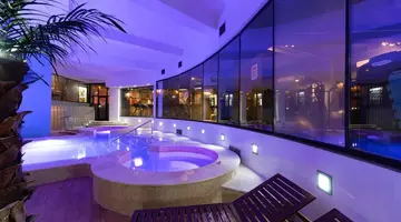 Preluna Hotel