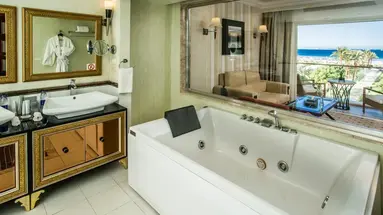 Premier Le Reve Hotel & Spa (Adults Only 16+)