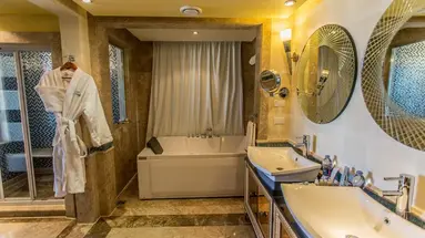 PREMIER LE REVE HOTEL & SPA