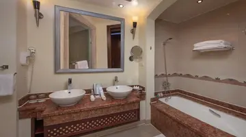 Premier Le Reve Hotel & Spa