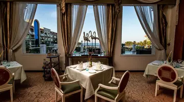 Premier Le Reve Hotel & Spa