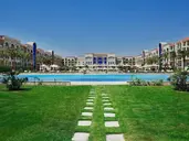 Premier Le Reve Hotel & Spa