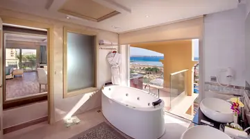 PREMIER LE REVE HOTEL & SPA