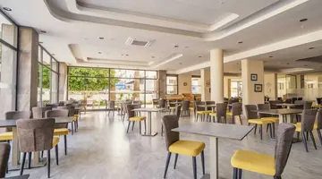 PREMIER NERGIS BEACH HOTEL & SPA
